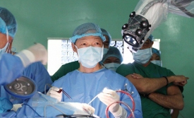 Mổ u não bằng robot chỉ mất 90 phút- Lần đầu tiên tại châu Á, Bệnh viện Việt Nam làm được điều này